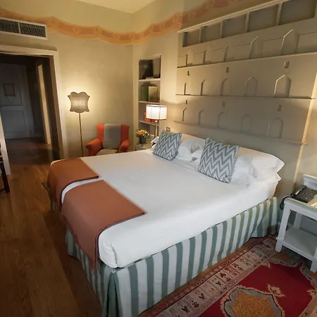 ベッド・アンド・ブレックファスト Antica Torre Tornabuoni