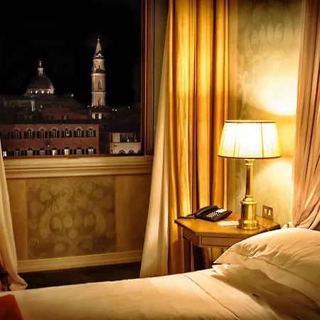 Antica Torre Tornabuoni ベッド・アンド・ブレックファスト フィレンツェ