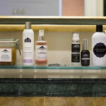 Antica Torre Tornabuoni ベッド・アンド・ブレックファスト 4*