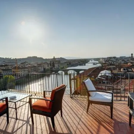 Antica Torre Tornabuoni Nocleg ze śniadaniem 4*