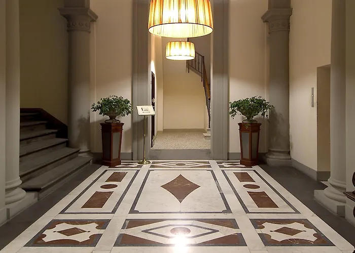 Bed & Breakfast Antica Torre Tornabuoni 4*