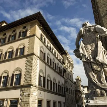 Antica Torre Tornabuoni Alojamento de Acomodação e Pequeno-almoço Florença
