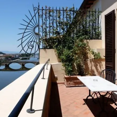 Nocleg ze śniadaniem Antica Torre Tornabuoni 4*